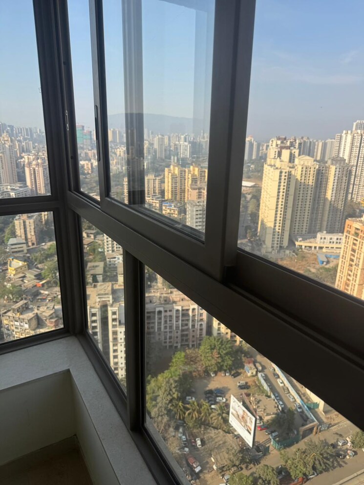 Balcony, kalpataru-paramount 2 Bedroom 711 Sq.Ft. Apartment In Kapur Bawdi Thane 8836477