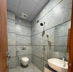 Bathroom in 2.5 BHK Builder Floor at Sector 35 – for Sale