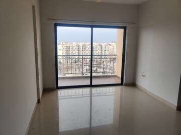 Room in 1 BHK Apartment at TATA La Montana Phase II, Talegaon Dabhade – for Sale