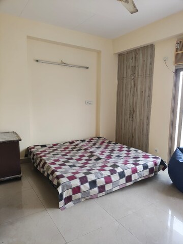 Bedroom in 3 BHK Apartment at Ajnara Gen X, Dundahera – for Rent