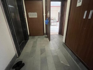 3 BHK Apartment at Andheri West – for Sale