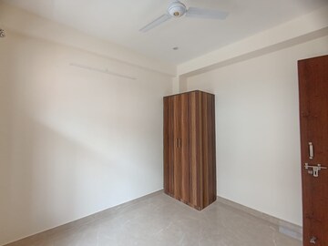 Room in 2 BHK Builder Floor at Chattarpur – for Rent