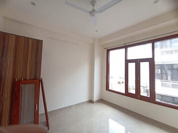 2 BHK Builder Floor For Rent in Chattarpur