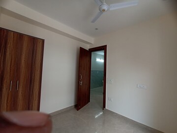 Room in 2 BHK Builder Floor at Chattarpur – for Rent