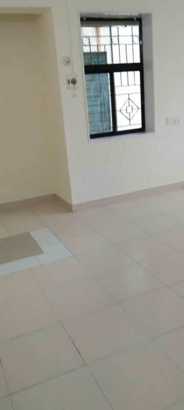 Room in 3 BHK Apartment at Swaraj Accolade Chs, Louis Wadi – for Rent