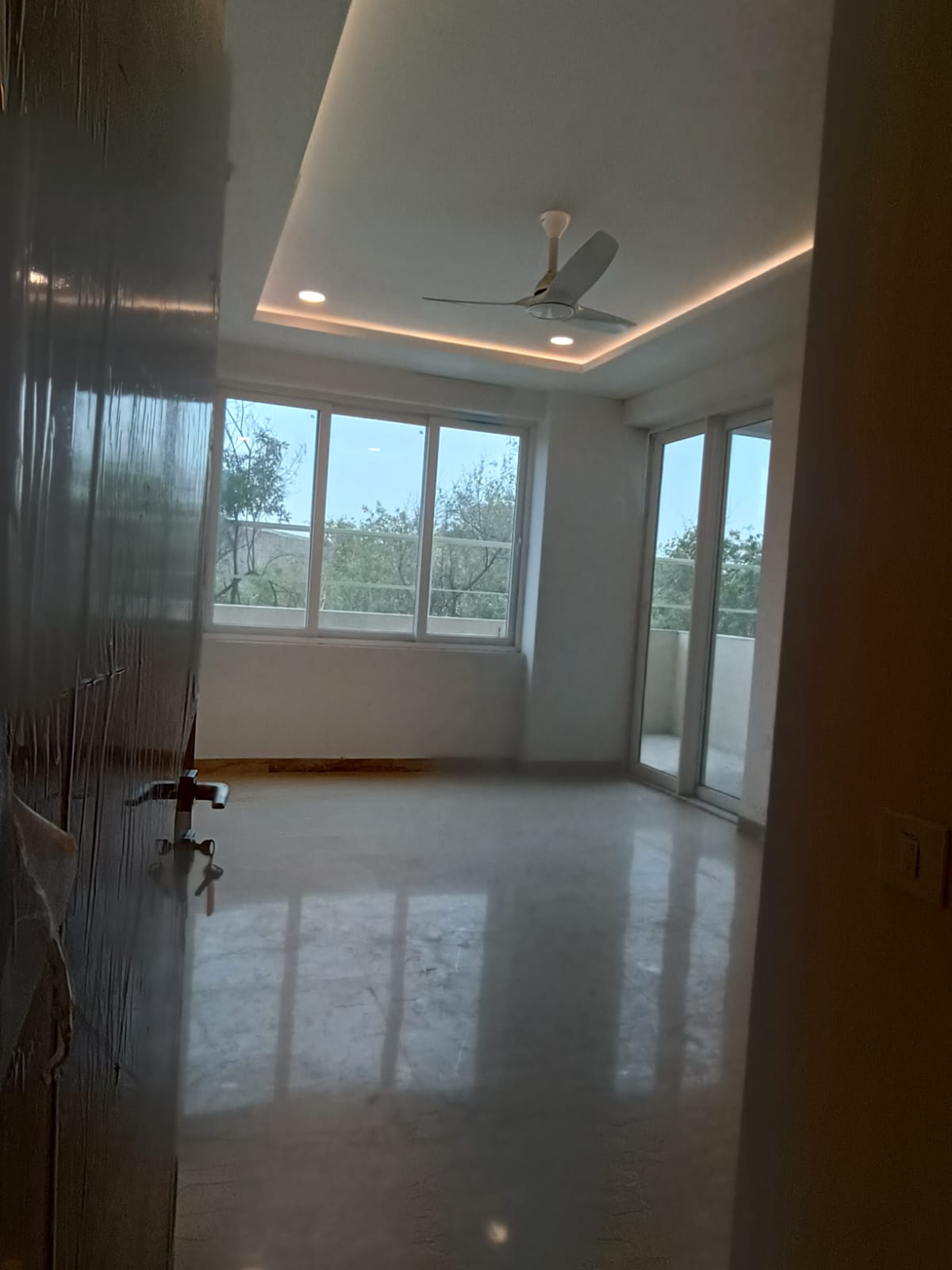 2 BHK Apartment For Sale in Central Park 3 The Room