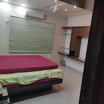 Bedroom in 6 BHK Independent House at Amarnath Colony – for Rent