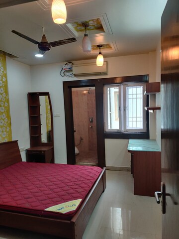 Bedroom in 6 BHK Independent House at Amarnath Colony – for Rent