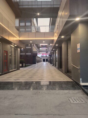  Shop For Rent in 83 Avenue Oodles Sky Walk, Sector 83
