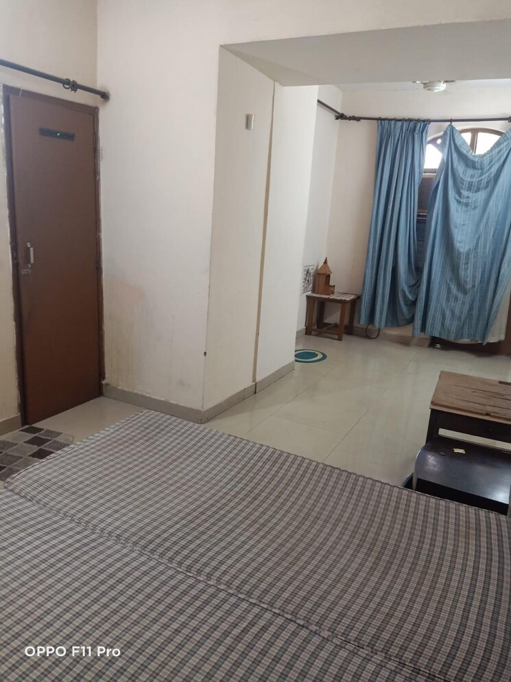 Bedroom, sector 26a 1 Bedroom 1300 Sq.Ft. Builder Floor In Sector 26a Gurgaon 8836770