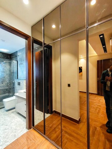 Bathroom in 4 BHK Builder Floor at S S Southend, Sector 49 – for Sale