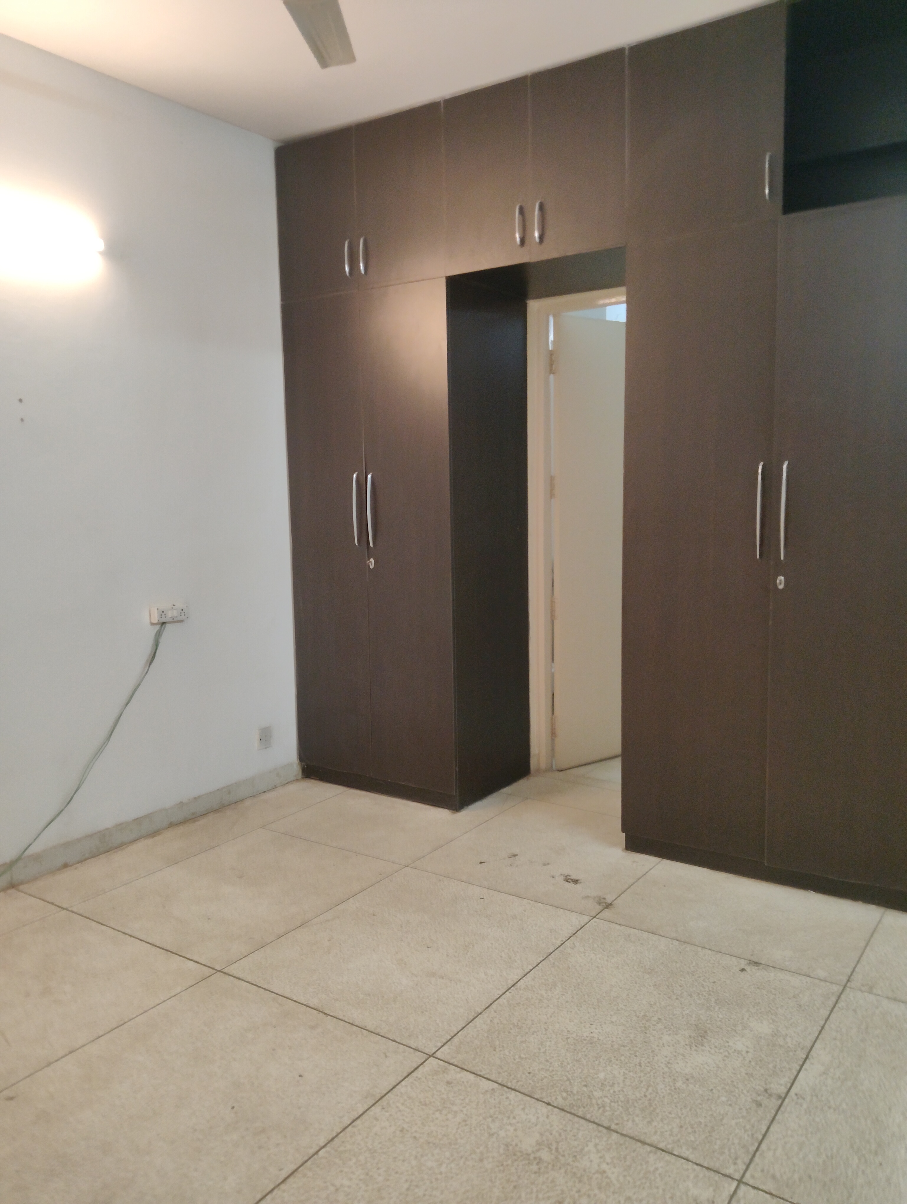 3 BHK Apartment For Rent in DLF The Wellington Estate