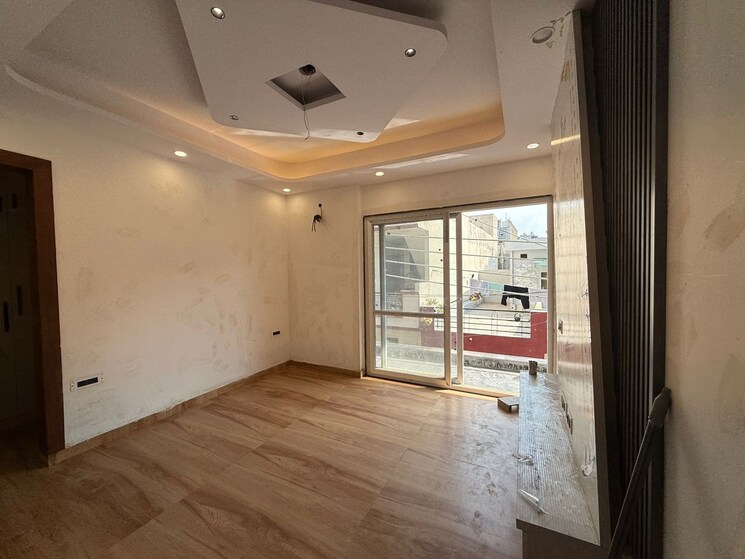 Room, sector 7 5 Bedroom 1260 Sq.Ft. Independent House In Sector 7 Gurgaon 8836857