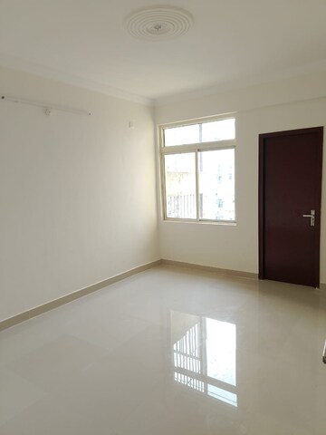 2 BHK Apartment For Rent in Radicon Vedantam, Sector 16c Greater Noida