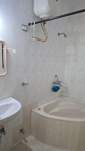 Bathroom in 3 BHK Apartment at Caranzalem – for Rent