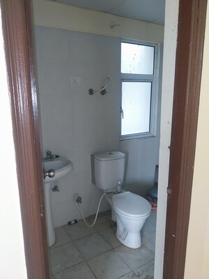 Furnished Amenities in 2 BHK Apartment at Mahagun Mahagunpuram II, Lal Kuan – for Sale