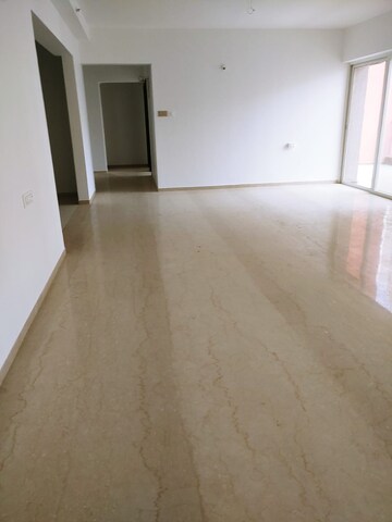 Room in 2 BHK Apartment at Kolte Patil Stargaze, Bavdhan – for Rent