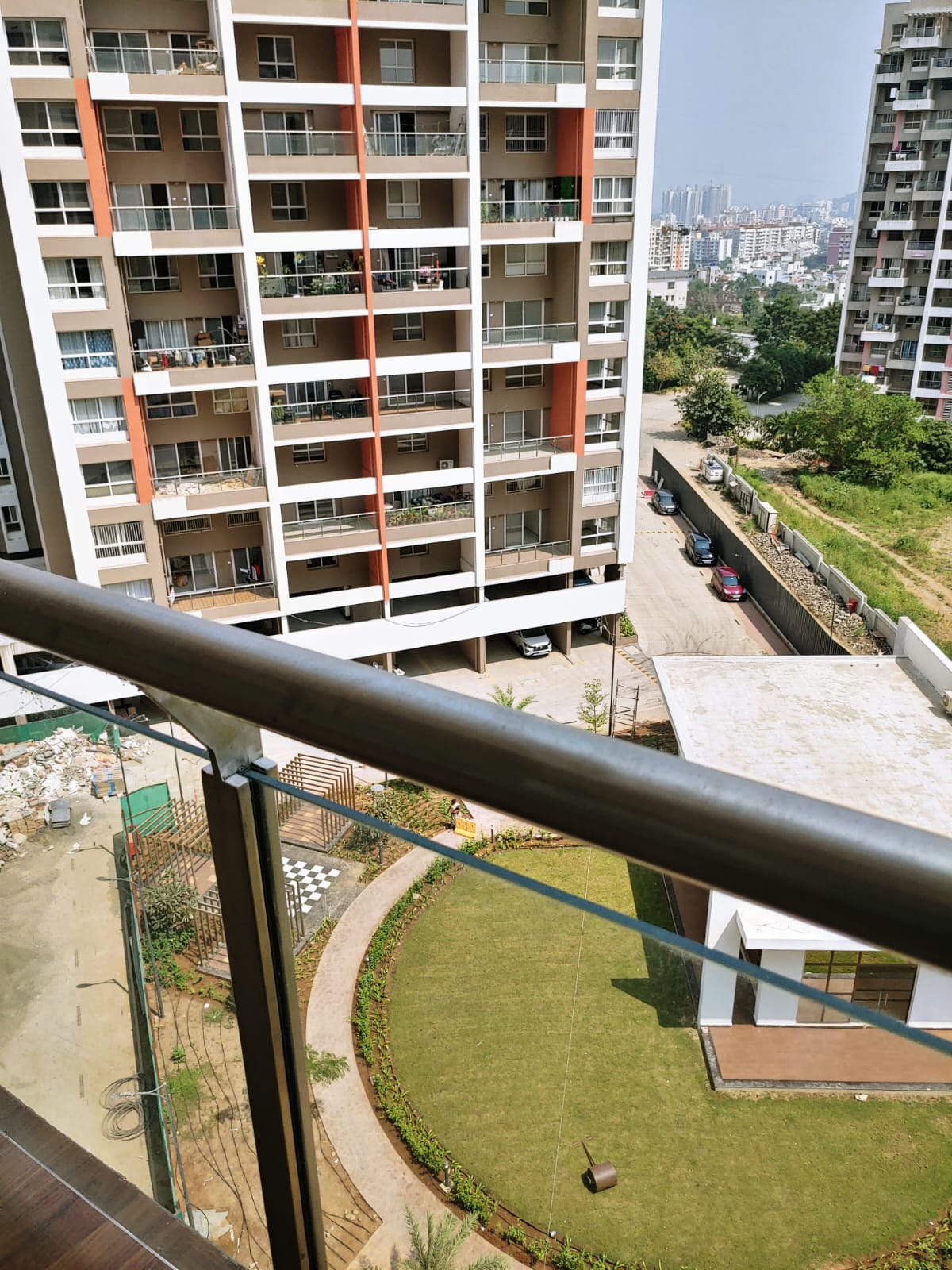 2 BHK + Servant Room Apartment For Rent in Kolte Patil Stargaze