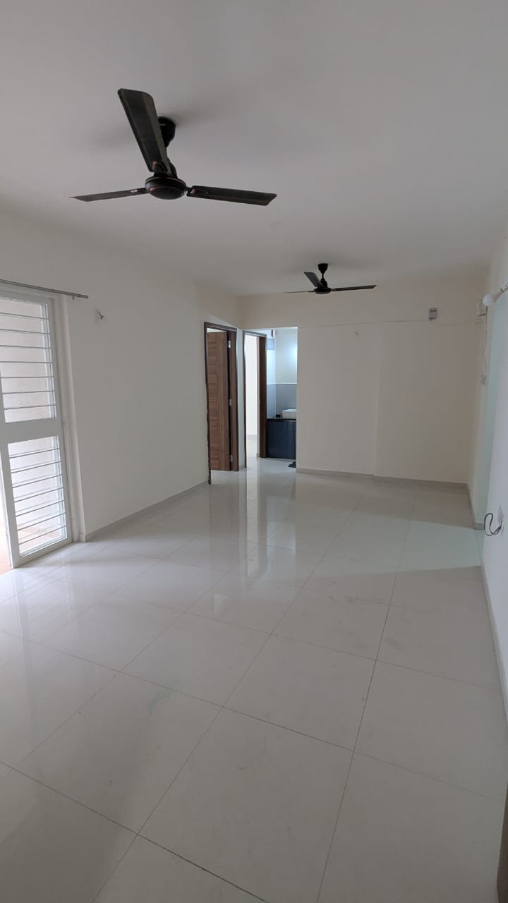 2 BHK 700 Sq.Ft. Apartment in Parklane Lifeseasons