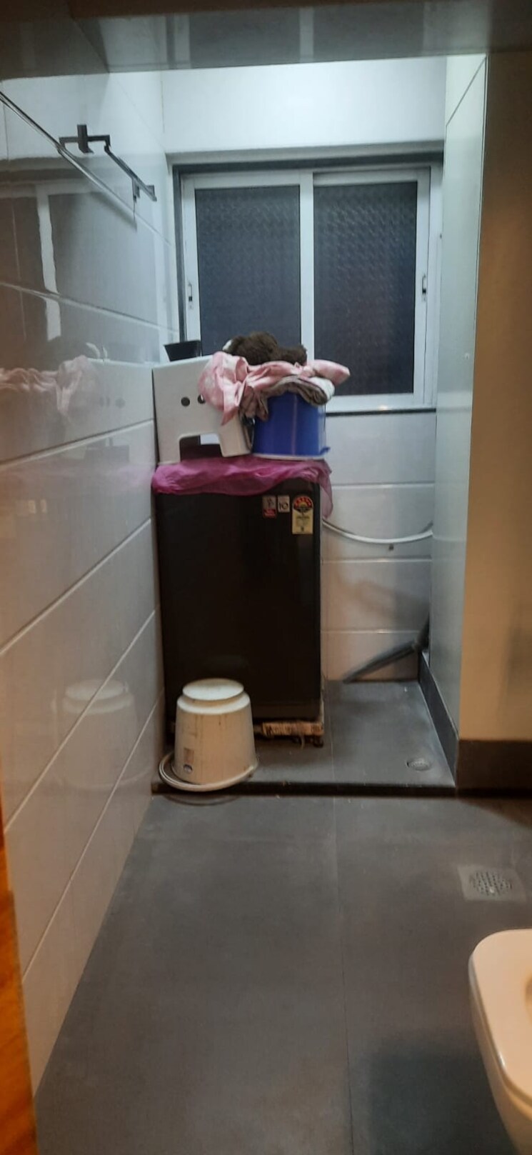 Attached Bathroom, shree-tirupati-stg-signature-residency 2 Bedroom 700 Sq.Ft. Apartment In Patlipada Thane 8837100