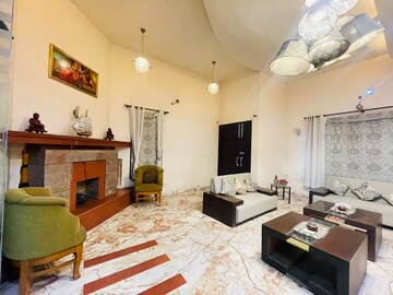 Living Room in 3 BHK Apartment at Gomti Nagar – for Rent