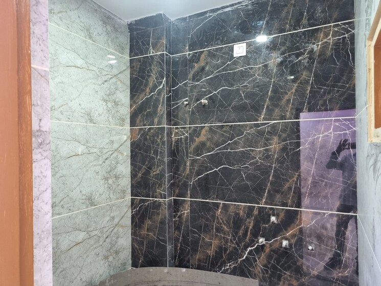 Bathroom, gomti nagar 3 Bedroom 2350 Sq.Ft. Apartment In Gomti Nagar Lucknow 8837115