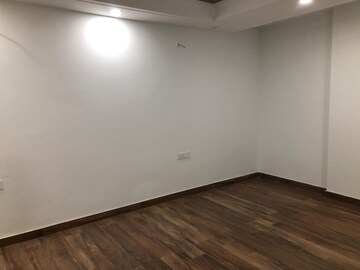 Room in 3 BHK Apartment at Rajpur Road – for Sale