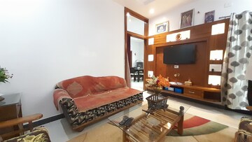 Living Room in 4 BHK Villa at Bhatagaon – for Rent