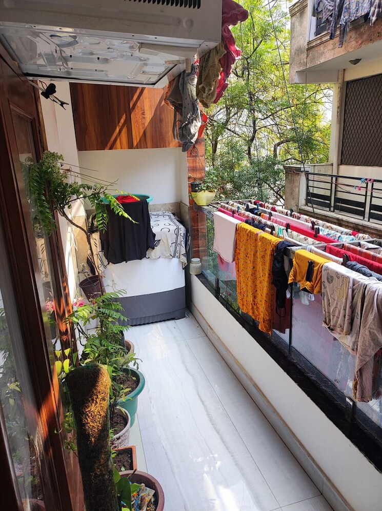 Balcony, panchsheel vihar 3 Bedroom 1100 Sq.Ft. Builder Floor In Panchsheel Vihar Delhi 8837160