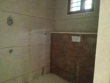 Bathroom in 3 BHK Builder Floor at Ashwini Residency RMV 2nd Stage, Rmv 2nd Stage – for Sale