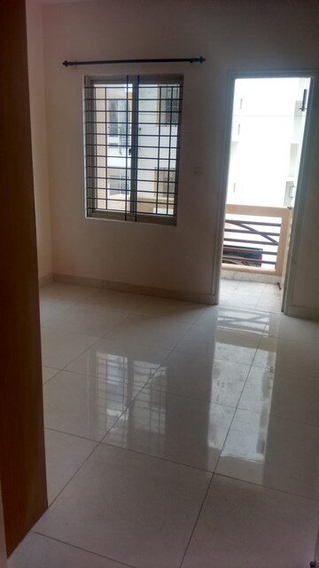 Room in 3 BHK Apartment at Brigade Gardenia, Jp Nagar – for Rent