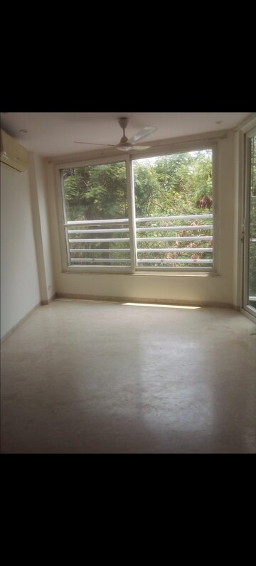 Room in 3 BHK Builder Floor at Greater Kailash I – for Rent