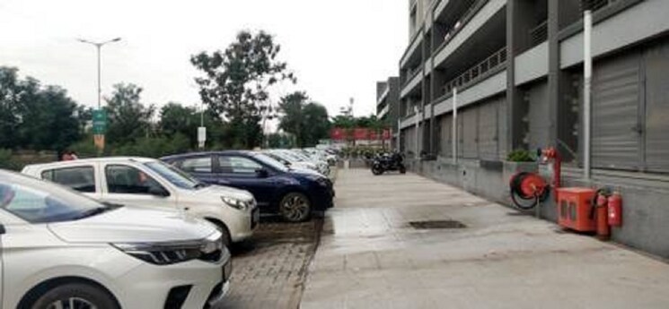  Parking, gota Commercial Office Space 625 Sq.Ft. In Gota Ahmedabad 8837189