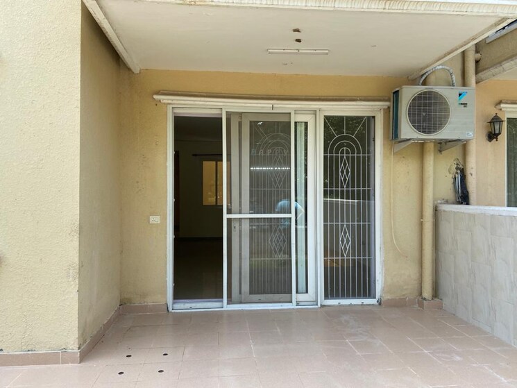 undefined, emaar-emerald-floors 4 Bedroom 1750 Sq.Ft. Builder Floor In Sector 65 Gurgaon 8837269