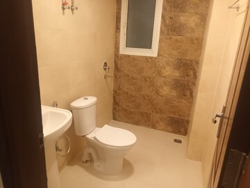 Bathroom in 3 BHK Apartment at Omaxe Waterscapes, Gomti Nagar – for Sale