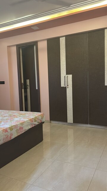 Bedroom in 3 BHK Apartment at Hiranandani Meadows, Manpada – for Rent
