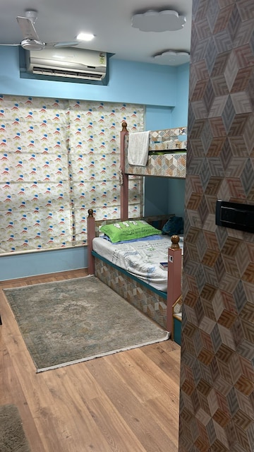 Bedroom in 3 BHK Apartment at Hiranandani Meadows, Manpada – for Rent