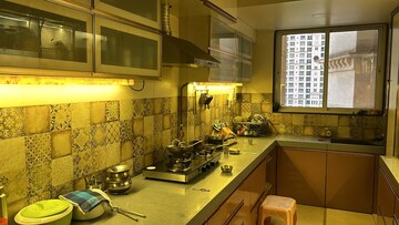 Living Room in 3 BHK Apartment at Hiranandani Meadows, Manpada – for Rent