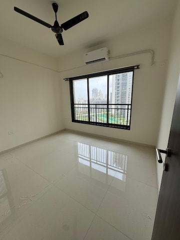 Room in 2 BHK Apartment at Shiv Guru Ashish, Mulund East – for Sale