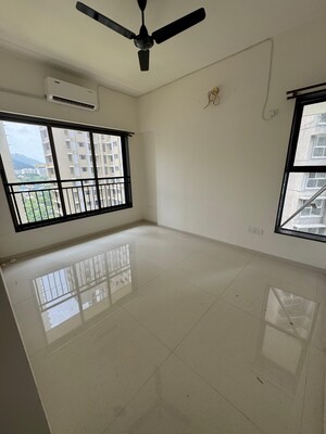 Room in 2 BHK Apartment at Shiv Guru Ashish, Mulund East – for Sale