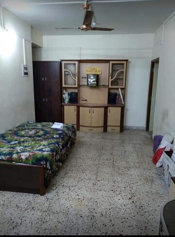Bedroom in 1 BHK Apartment at Thane East – for Rent