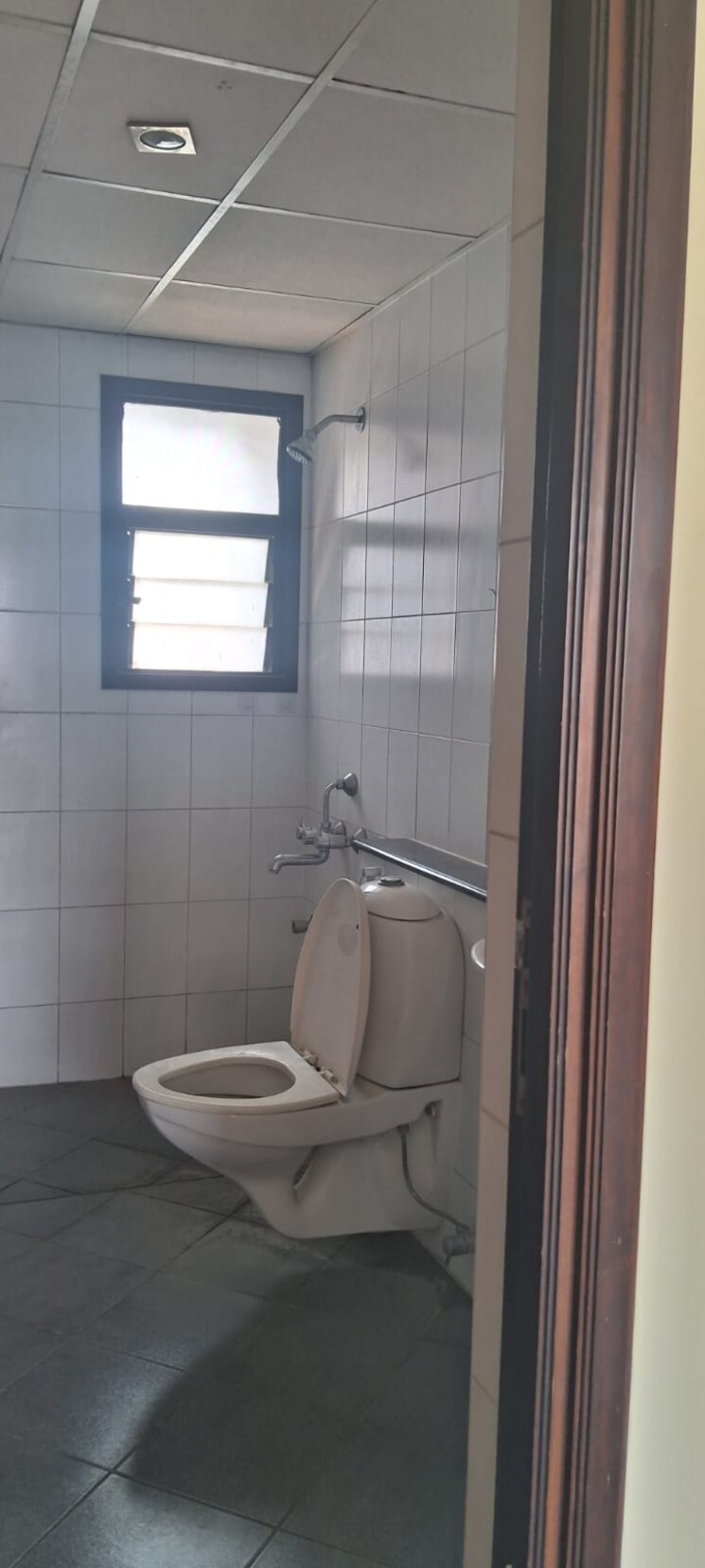 Bathroom, pariwar-presidency 3 Bedroom 1880 Sq.Ft. Apartment In Bommanahalli Bangalore 8837327