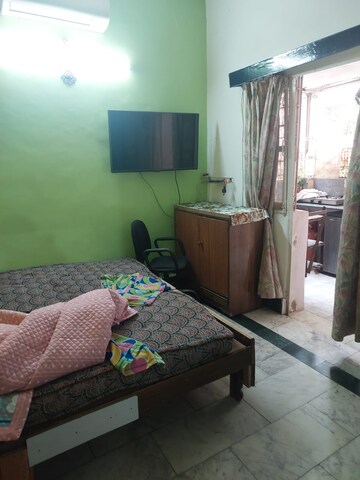 1 RK Apartment For Rent in Kalkaji