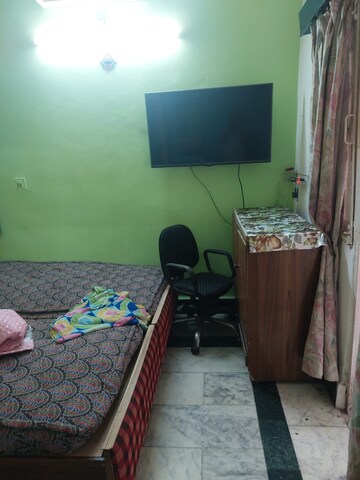 Master Bedroom in 1 RK Apartment at Kalkaji – for Rent