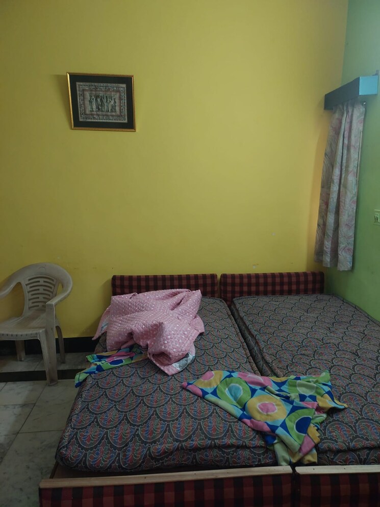 Bedroom, kalkaji 1 RK 250 Sq.Ft. Apartment In Kalkaji Delhi 8837442