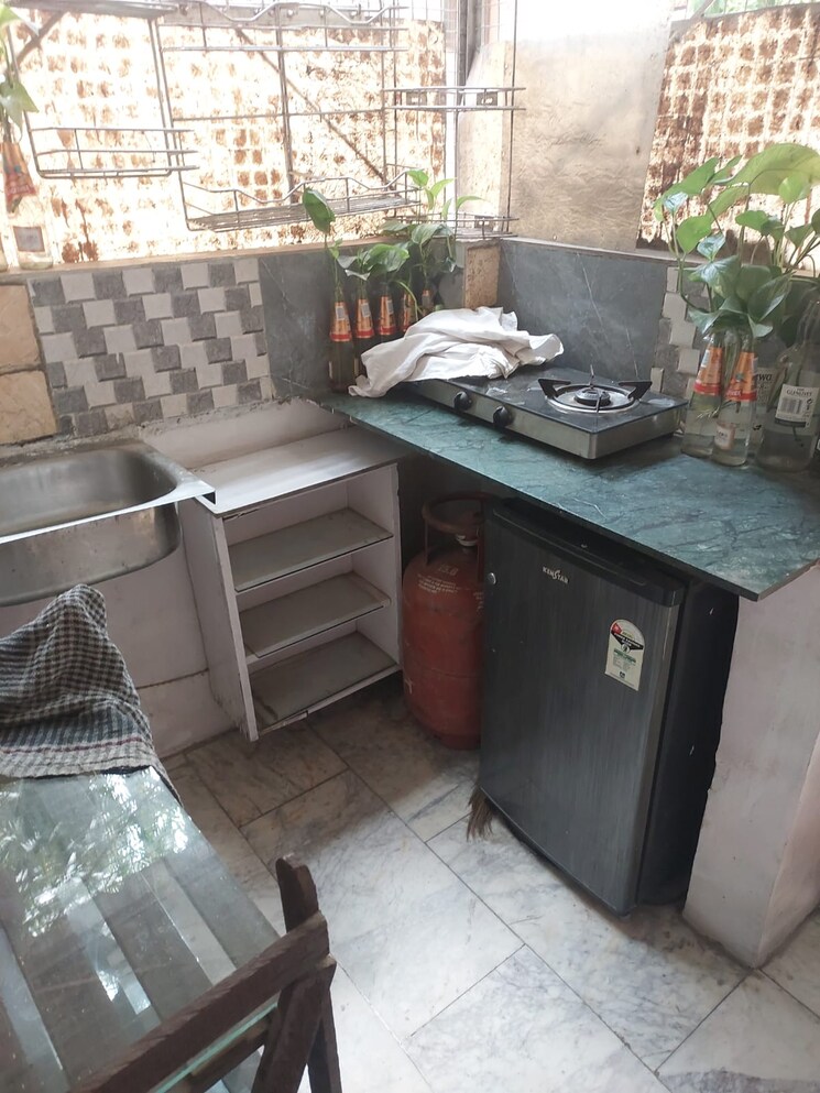 Other, kalkaji 1 RK 250 Sq.Ft. Apartment In Kalkaji Delhi 8837442