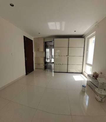 Room in 3 BHK Apartment at Prestige Tranquil, Kokapet – for Rent