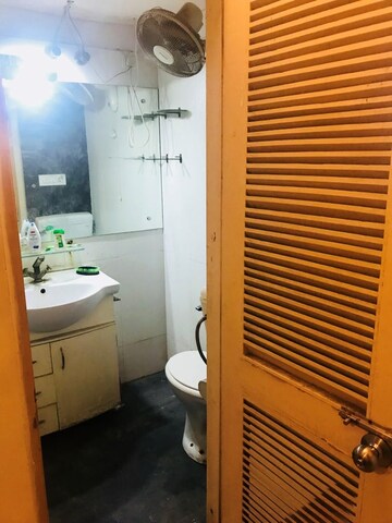 Bathroom in 2 BHK Builder Floor at RWA Apartments Sector 50, Sector 50 – for Rent