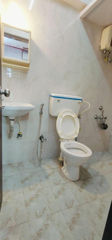Bathroom in 1 BHK Apartment at Soundlines Florence Tower, Lower Parel – for Rent