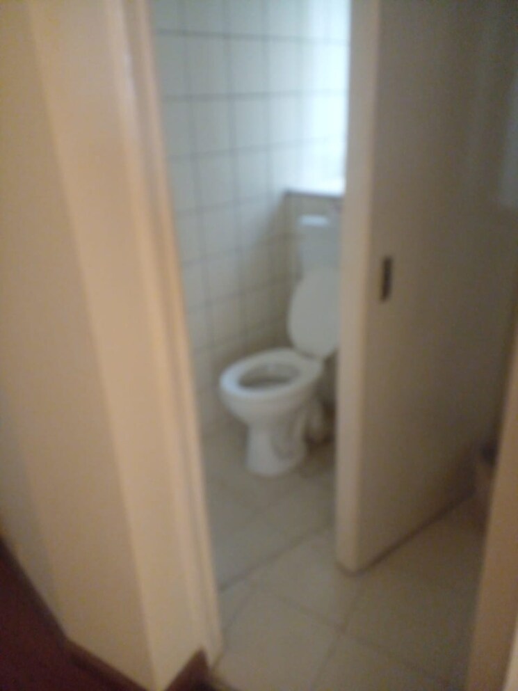 Bathroom, dlf-new-town-heights-ii 3 Bedroom 1950 Sq.Ft. Apartment In Sector 86 Gurgaon 8837406